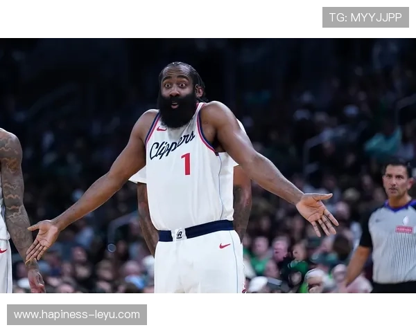 NBA最新动向:超级球星转会风波引发热议球队前景分析 NBA最新动向:超级球星转会风波引发热议球队前景分析