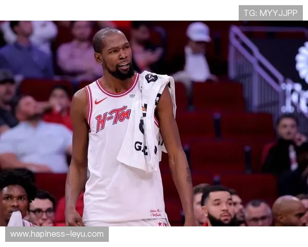 NBA爵士迎关键战主帅谈阵容调整与季后赛前景冲击西部排名再掀高潮