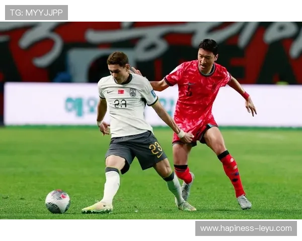 中国足球强势崛起，迎战世界杯预选赛挑战，球迷期待精彩表现