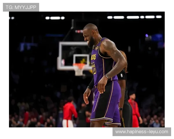 詹姆斯再创历史新纪录 以39岁高龄成NBA最年长三双球员