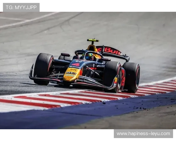 F1赛季最新动态:顶级车队战略调整与新秀表现全解析 F1赛季最新动态:顶级车队战略调整与新秀表现全解析