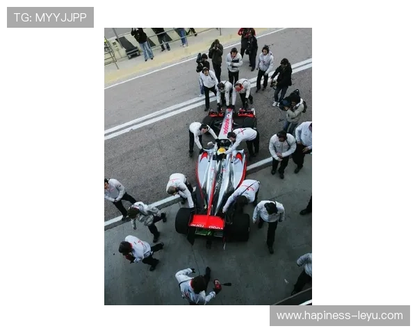 F1赛季精彩纷呈 新兴车队崭露头角 车手争夺战火热升级 F1赛季精彩纷呈 新兴车队崭露头角 车手争夺战火热升级