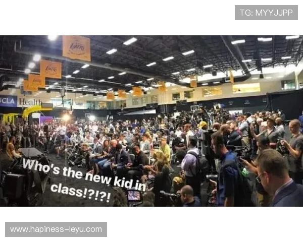 网球界最新赛事动态解析球星表现与赛季前景展望